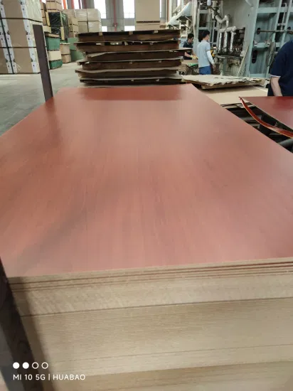 Panneau de mélamine laminé, mélamine Hmr MDF pour meuble armoire